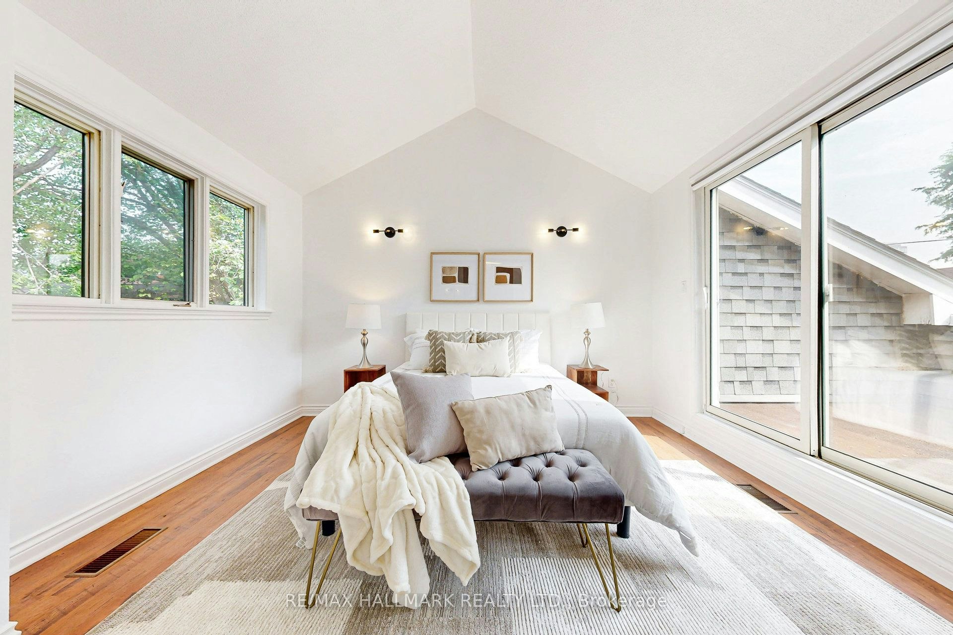 216 Milan Street, Toronto, ON, M5A 3Z6 - 17