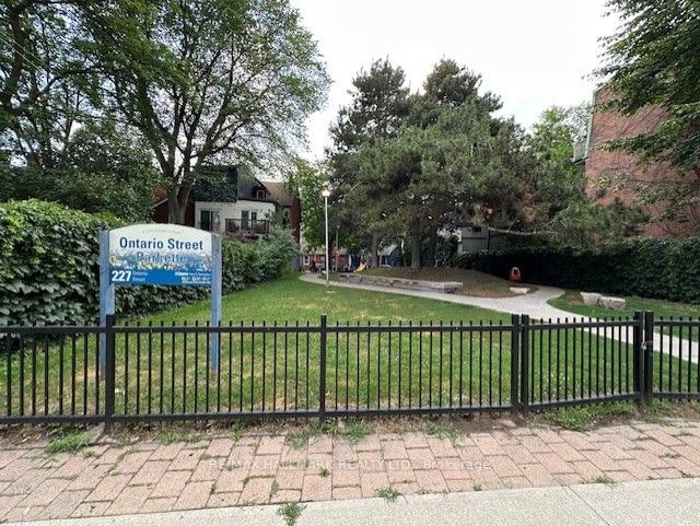 216 Milan Street, Toronto, ON, M5A 3Z6 - 34