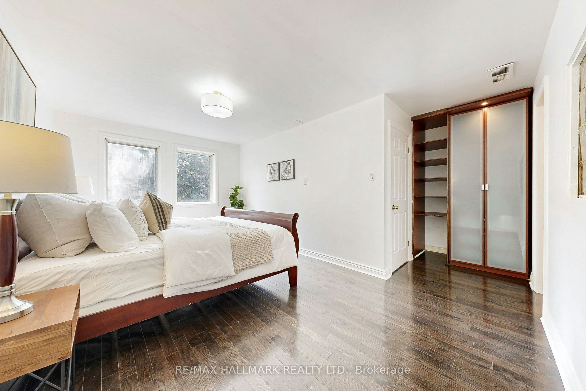 216 Milan Street, Toronto, ON, M5A 3Z6 - 14
