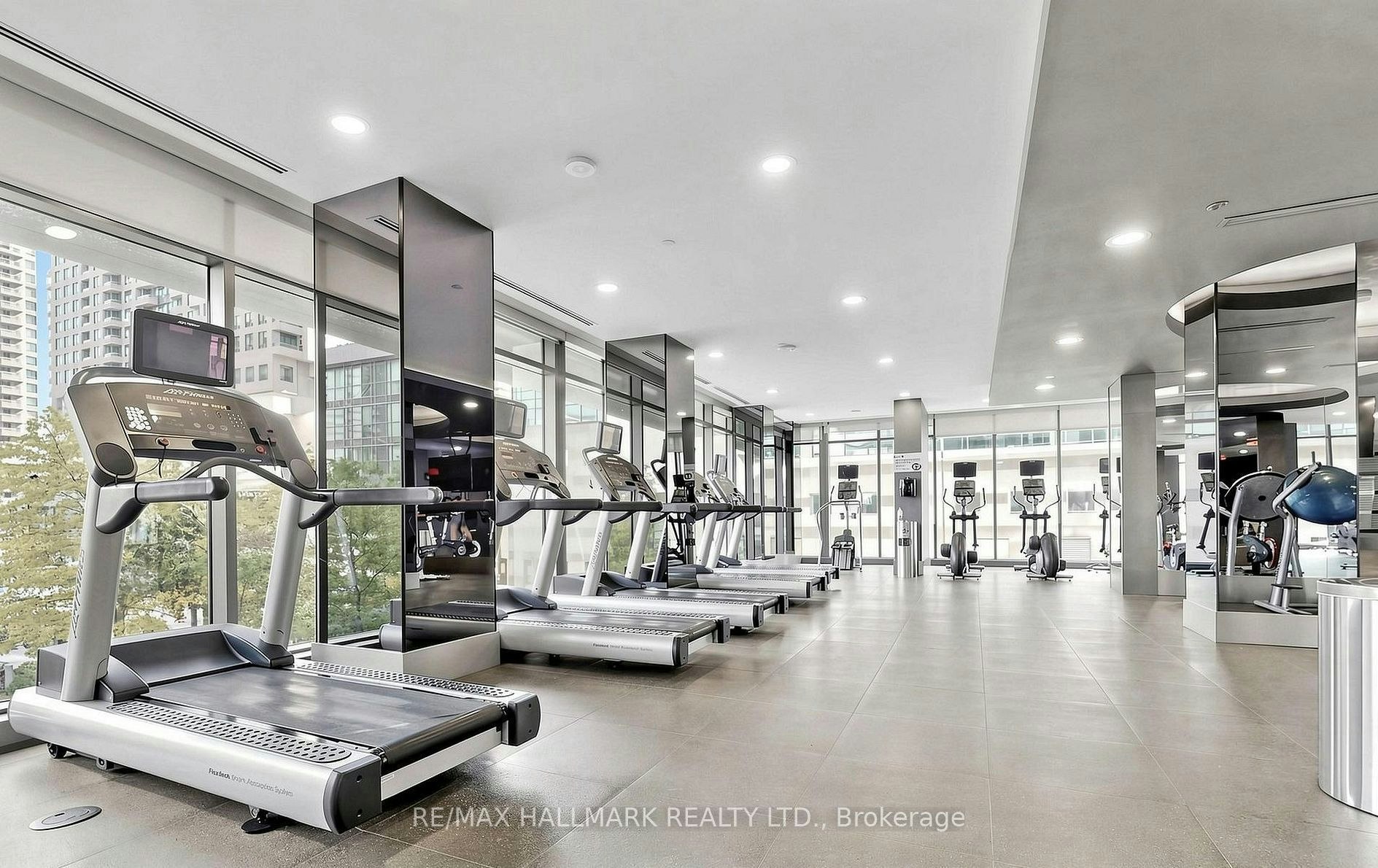 LPH303-5162 Yonge Street, Toronto, ON, M2N 0E9 - 24