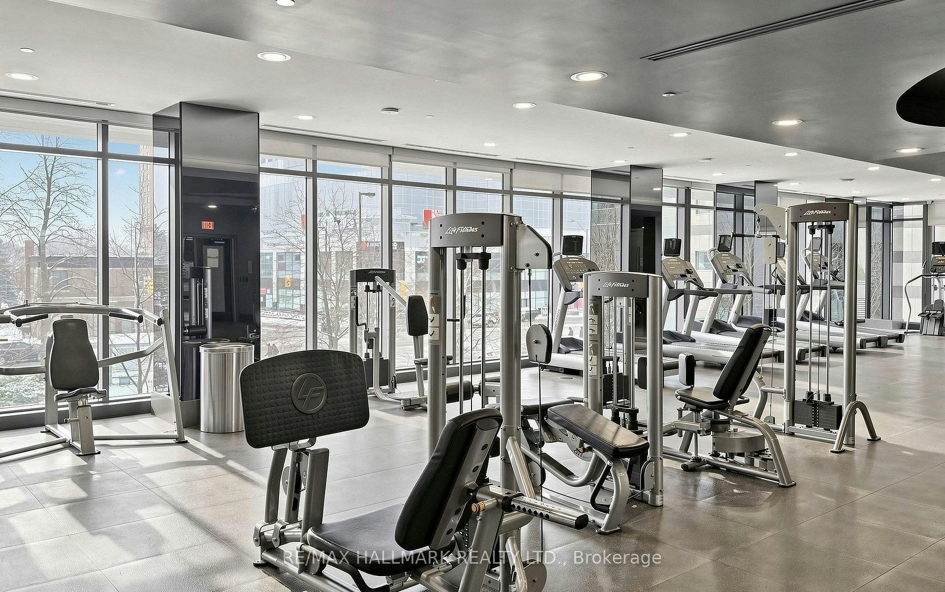 LPH303-5162 Yonge Street, Toronto, ON, M2N 0E9 - 25