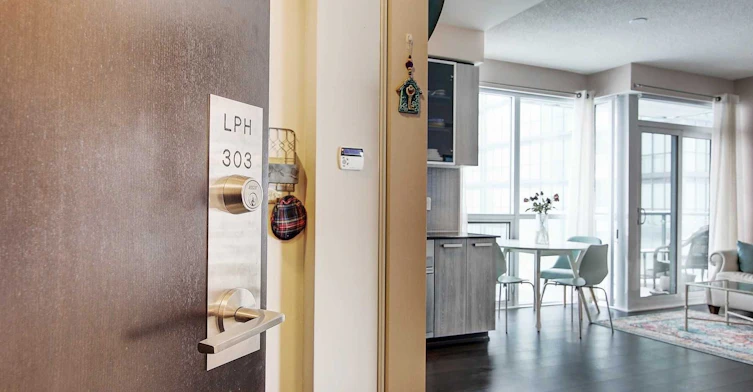 LPH303-5162 Yonge Street, Toronto, ON, M2N 0E9 - 3