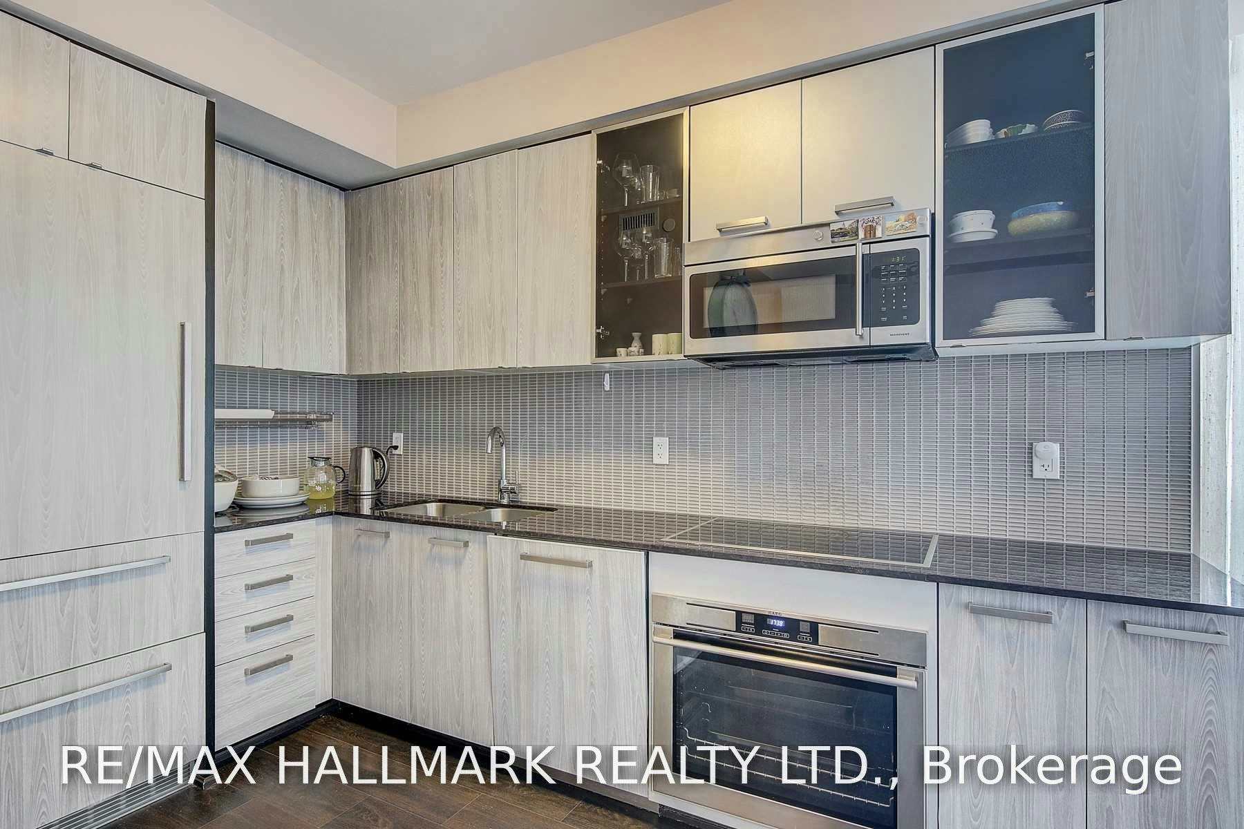 LPH303-5162 Yonge Street, Toronto, ON, M2N 0E9 - 5