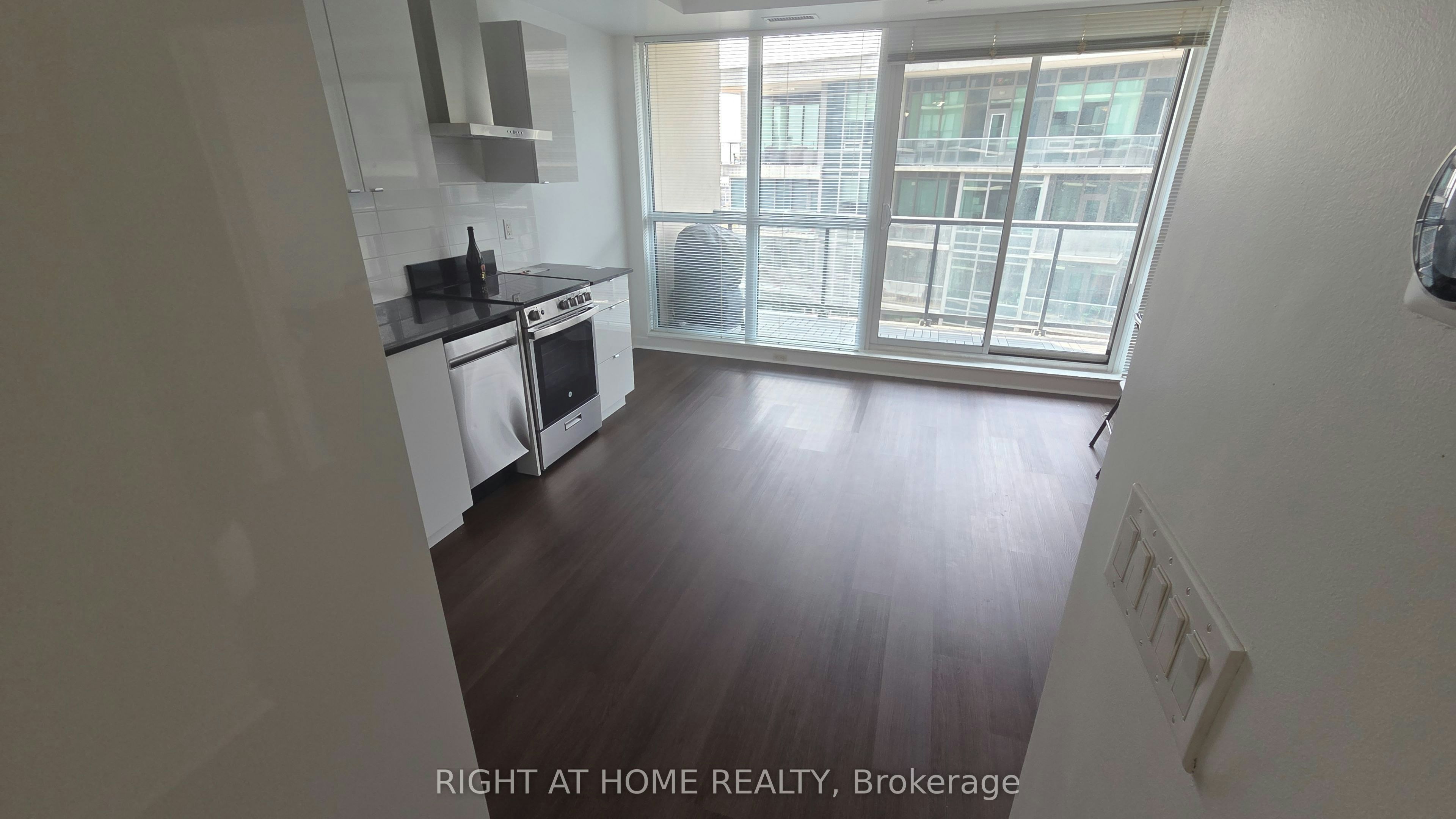 1916-51 East Liberty Street, Toronto, ON, M6K 3P8 - 3