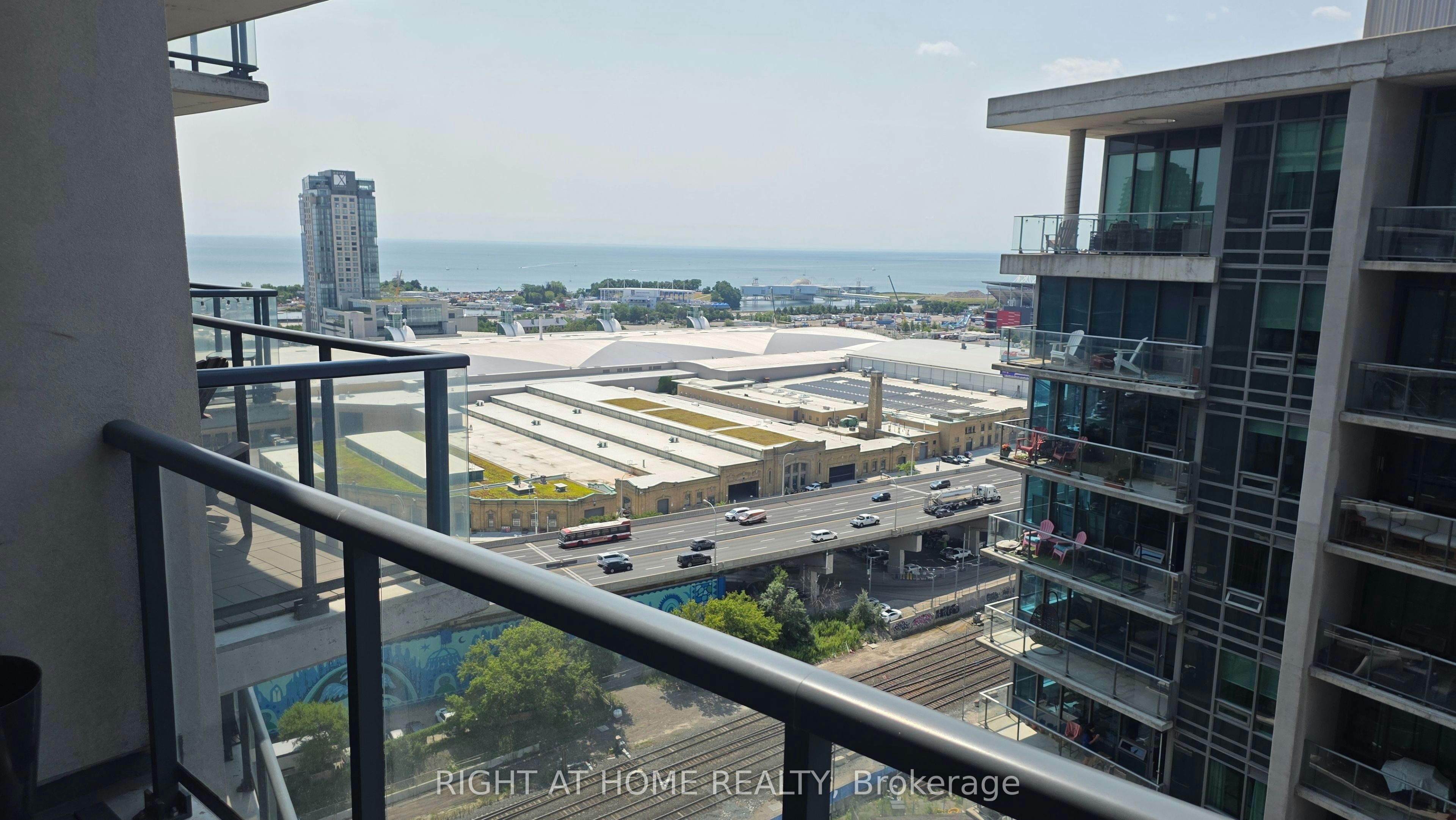 1916-51 East Liberty Street, Toronto, ON, M6K 3P8 - 13