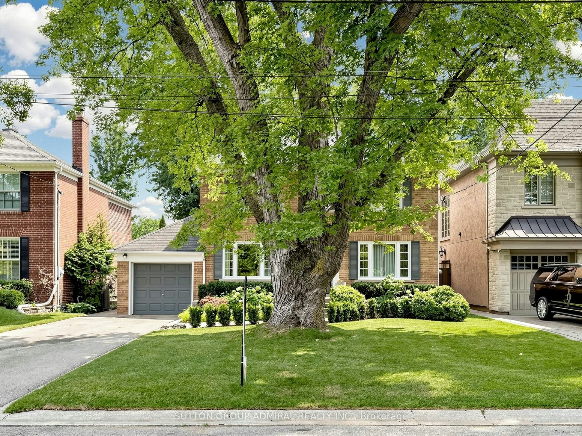 11 Marchwood Drive, Toronto, ON, M3H 1J7