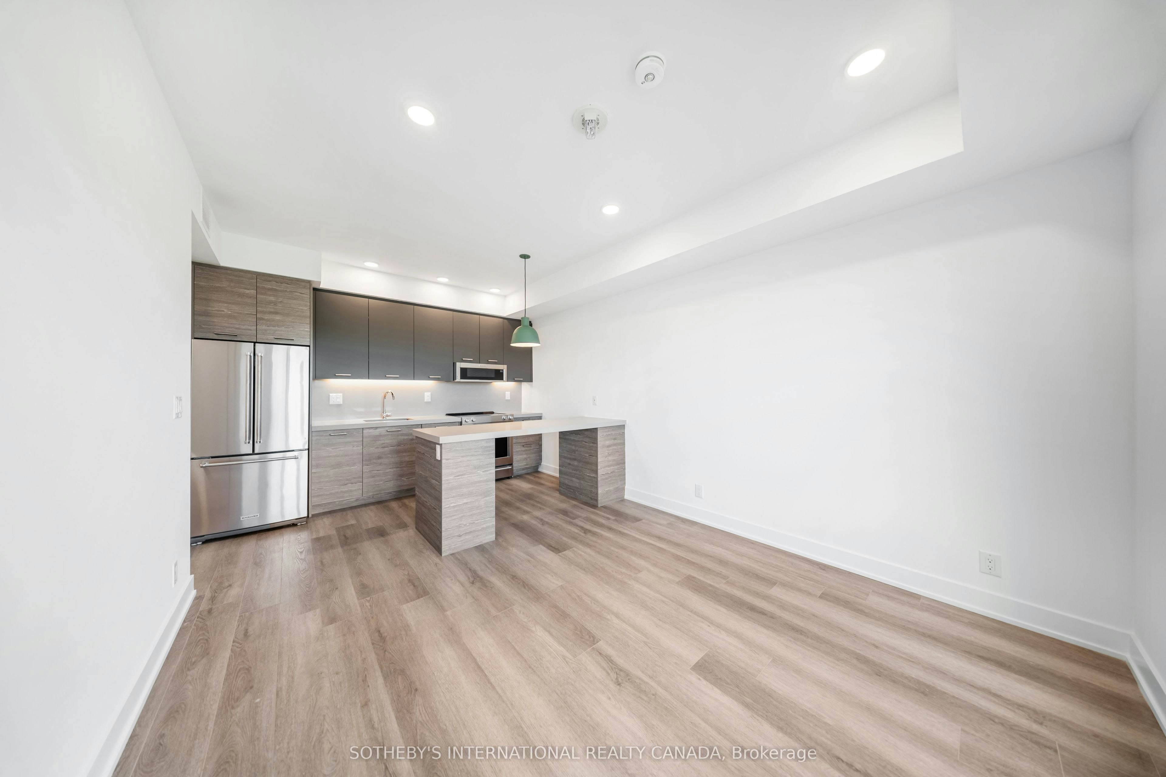 807-484 Spadina Avenue, Toronto, ON, M5S 0E4 - 4