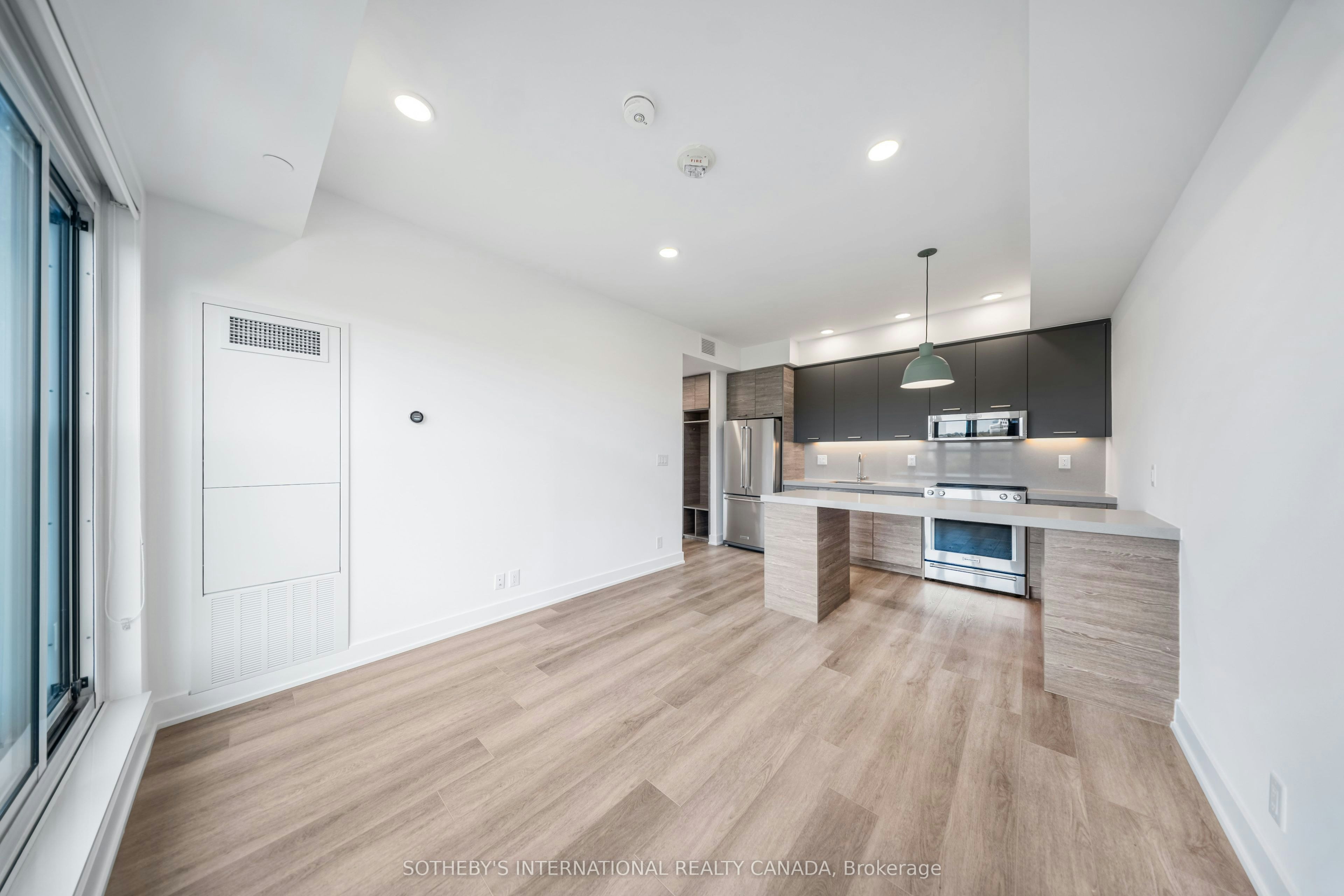807-484 Spadina Avenue, Toronto, ON, M5S 0E4 - 6