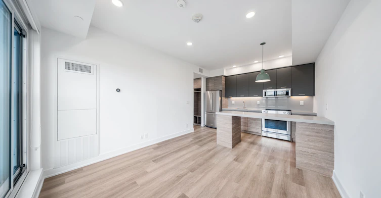 807-484 Spadina Avenue, Toronto, ON, M5S 0E4 - 6