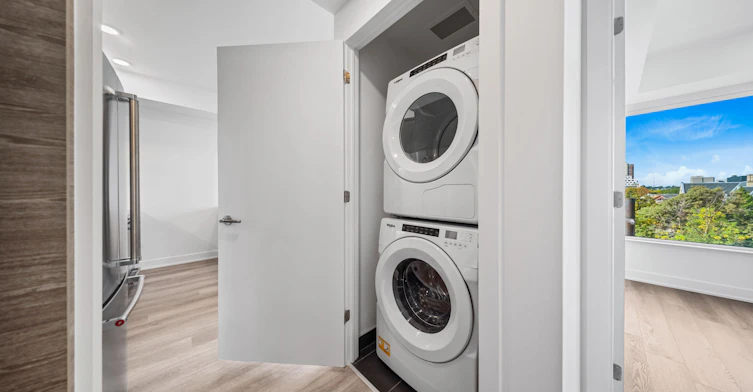 807-484 Spadina Avenue, Toronto, ON, M5S 0E4 - 12