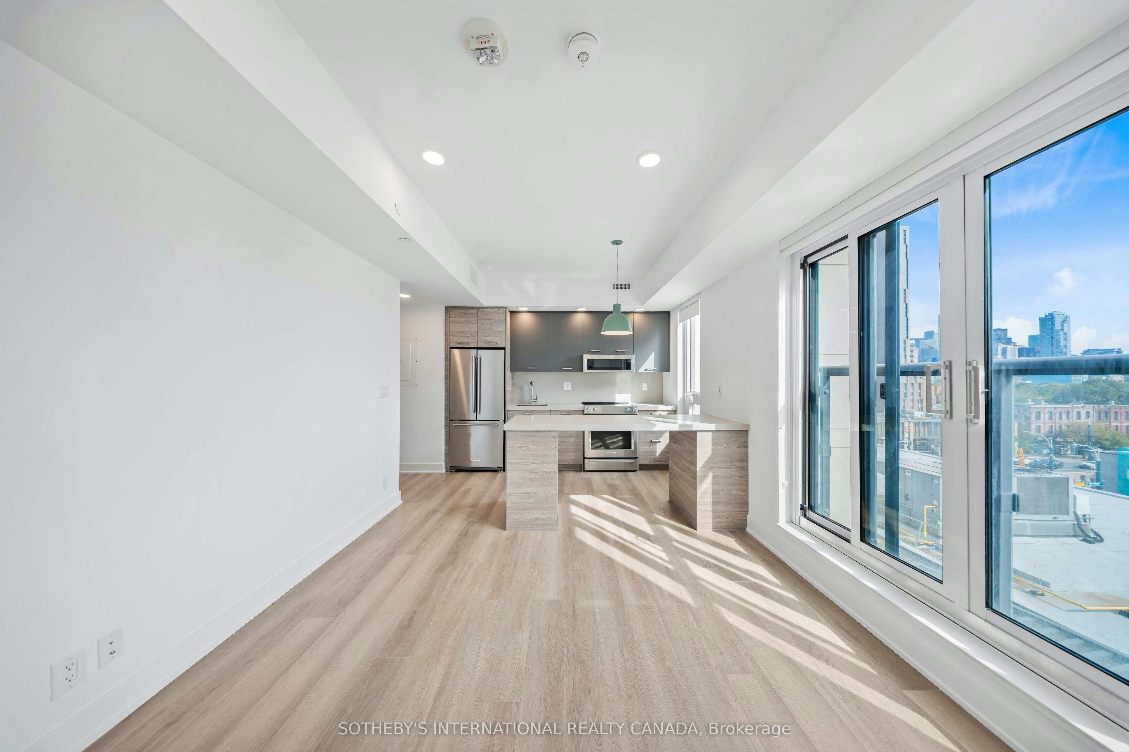802-484 Spadina Avenue, Toronto, ON, M5S 0E4 - 7