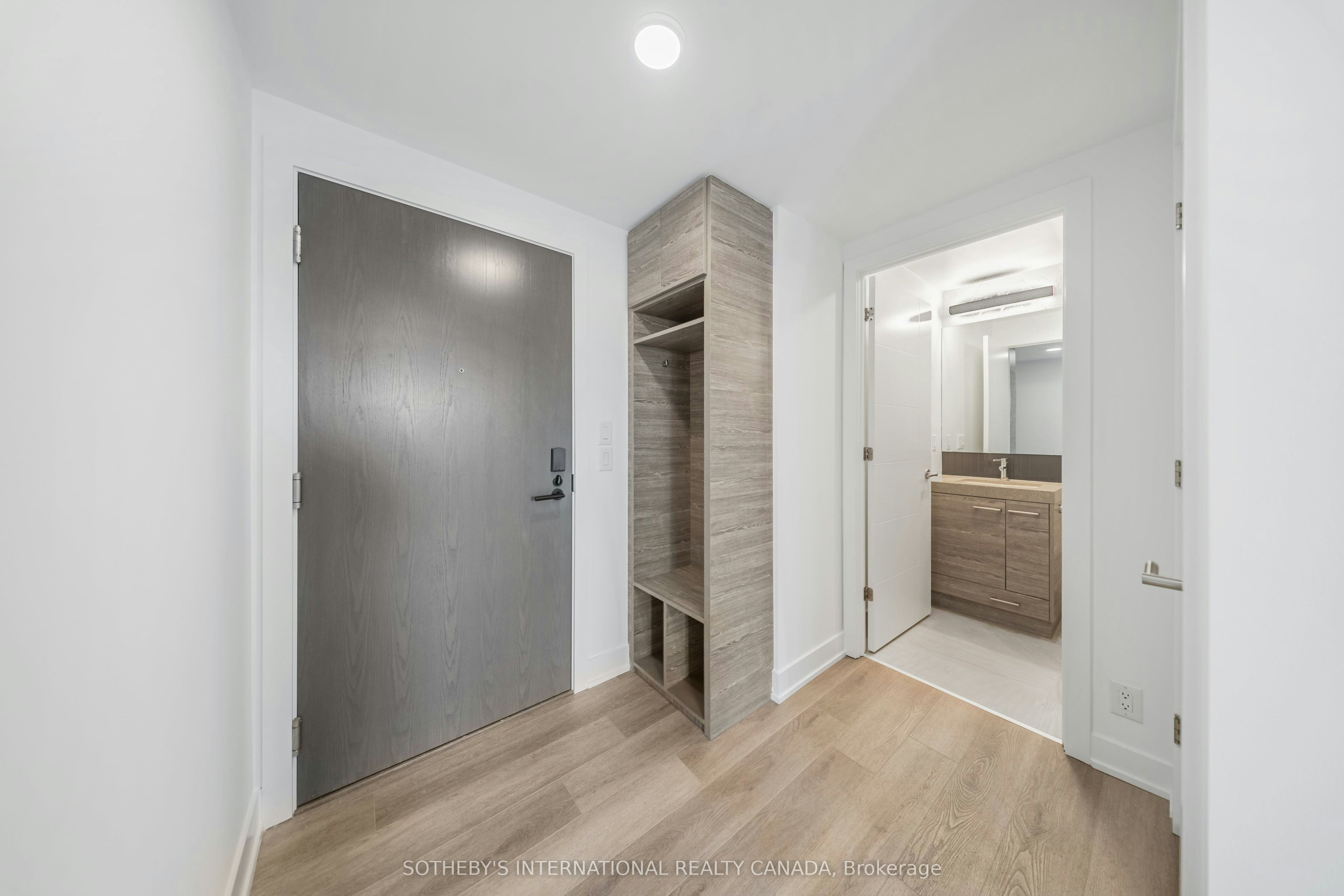 802-484 Spadina Avenue, Toronto, ON, M5S 0E4 - 2