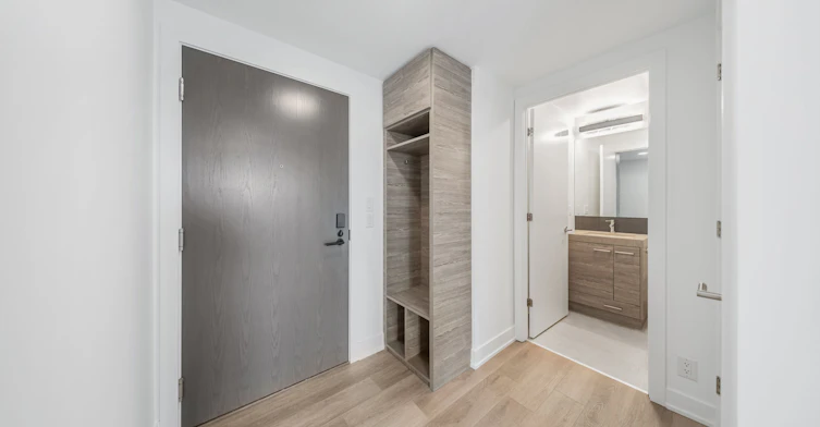 802-484 Spadina Avenue, Toronto, ON, M5S 0E4 - 2