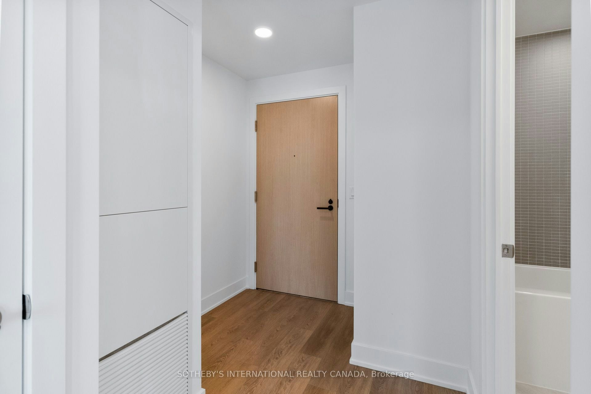 710-200 Redpath Avenue, Toronto, ON, M4P 0E6 - 2