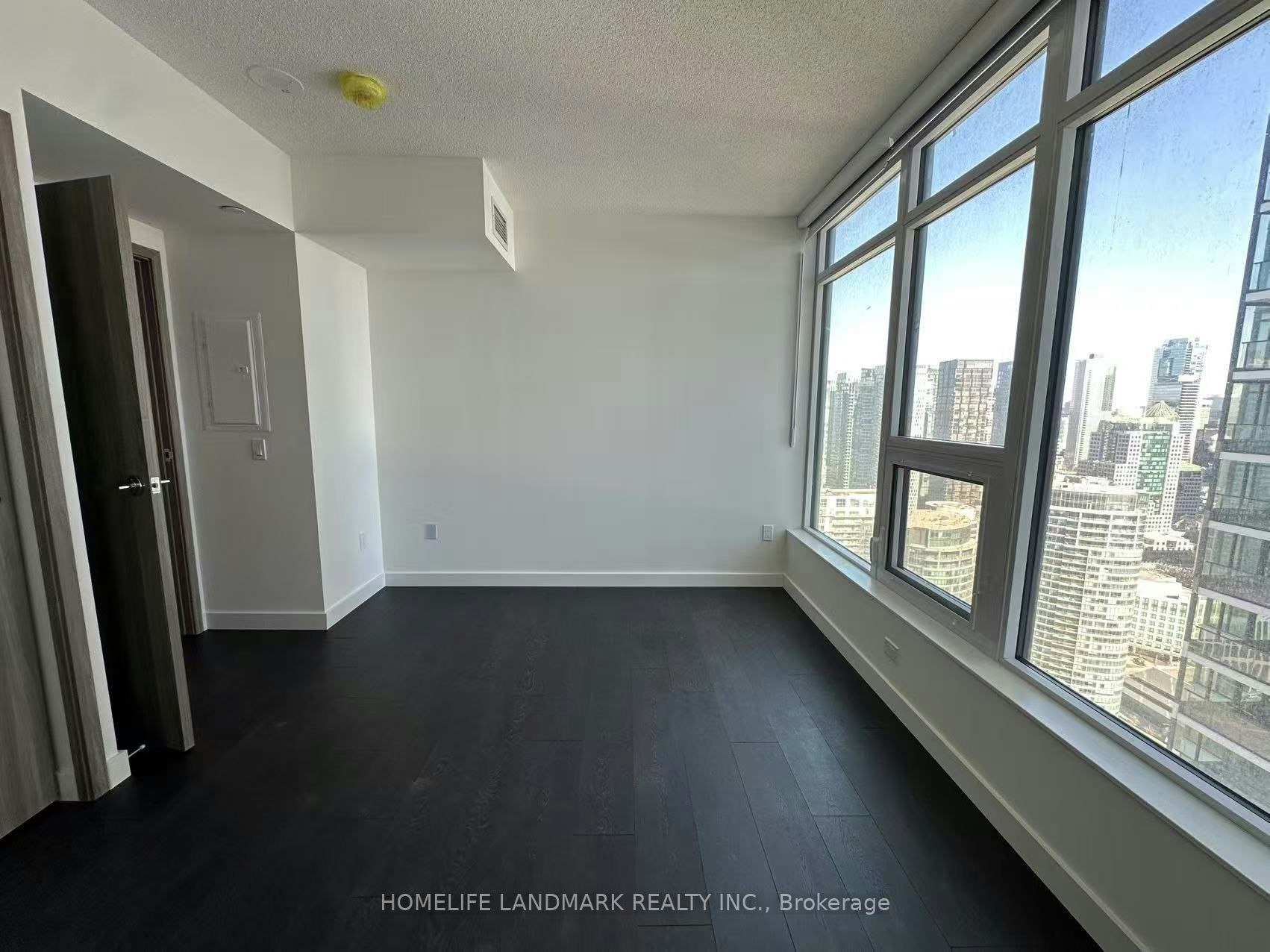 4605-3 Concord Cityplace Way, Toronto, ON, M5V 0X4 - 8