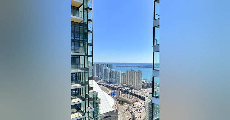 4605-3 Concord Cityplace Way, Toronto, ON, M5V 0X4 - 11