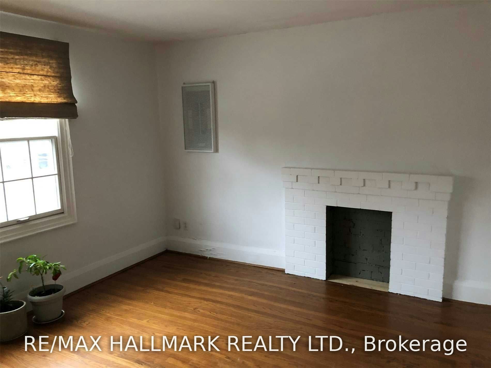 Upper-37 Lola Road, Toronto, ON, M5P 1E5 - 5