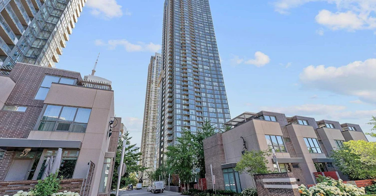 4809-11 Brunel Court, Toronto, ON, M5V 3Y3