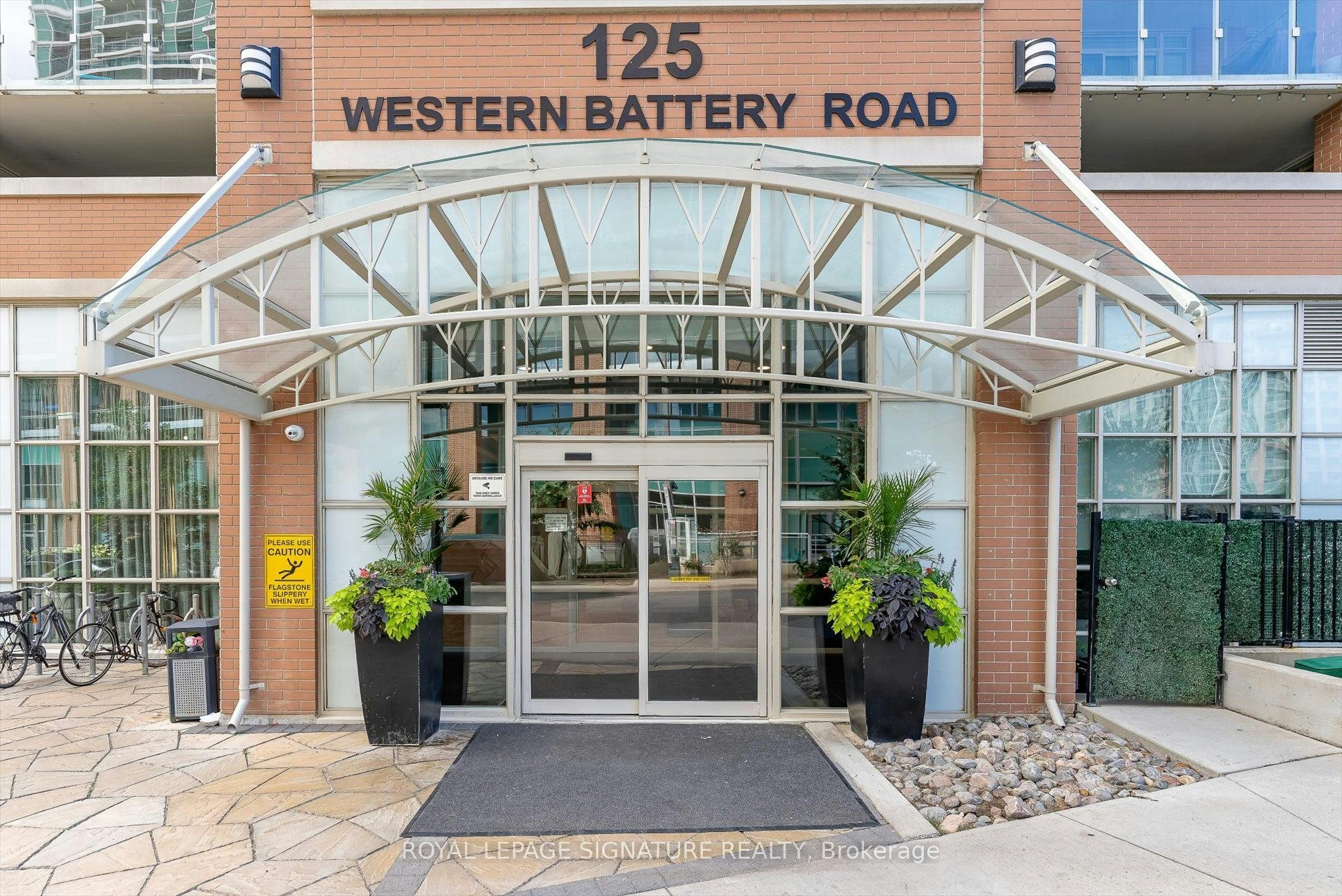 1516-125 Western Battery Road, Toronto, ON, M6K 3R8 - 30