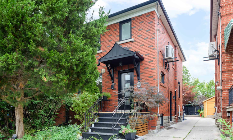 18 Earnscliffe Road