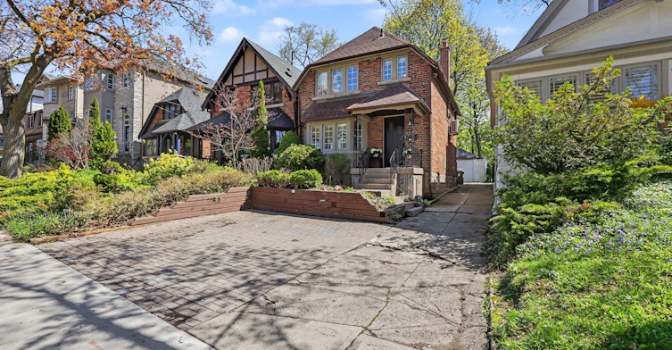67 Gilgorm Road, Toronto, ON, M5N 2M4