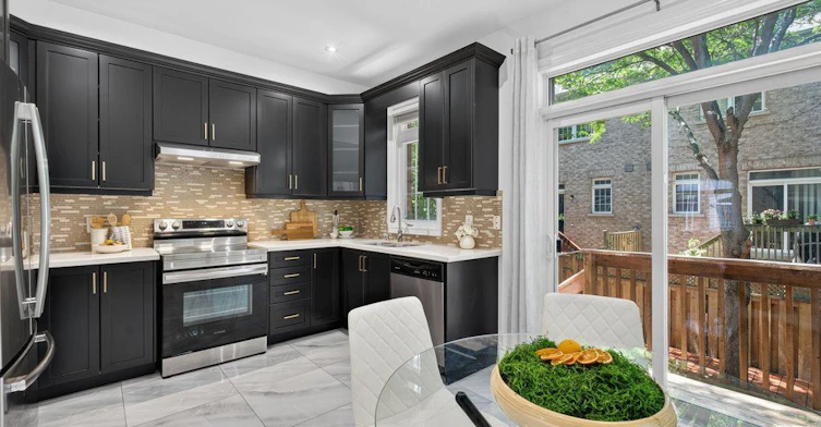233 Finch Avenue E, Toronto, ON, M2N 4S1 - 10