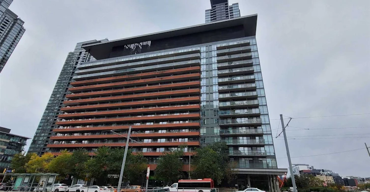 919-4k Spadina Avenue, Toronto, ON, M5V 3Y9