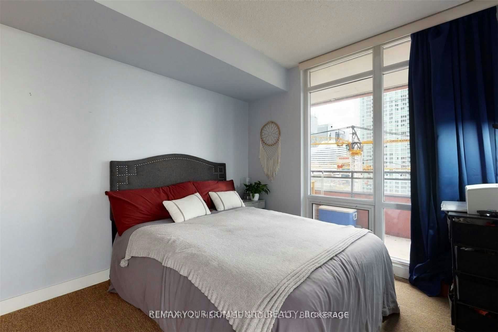 919-4k Spadina Avenue, Toronto, ON, M5V 3Y9 - 17