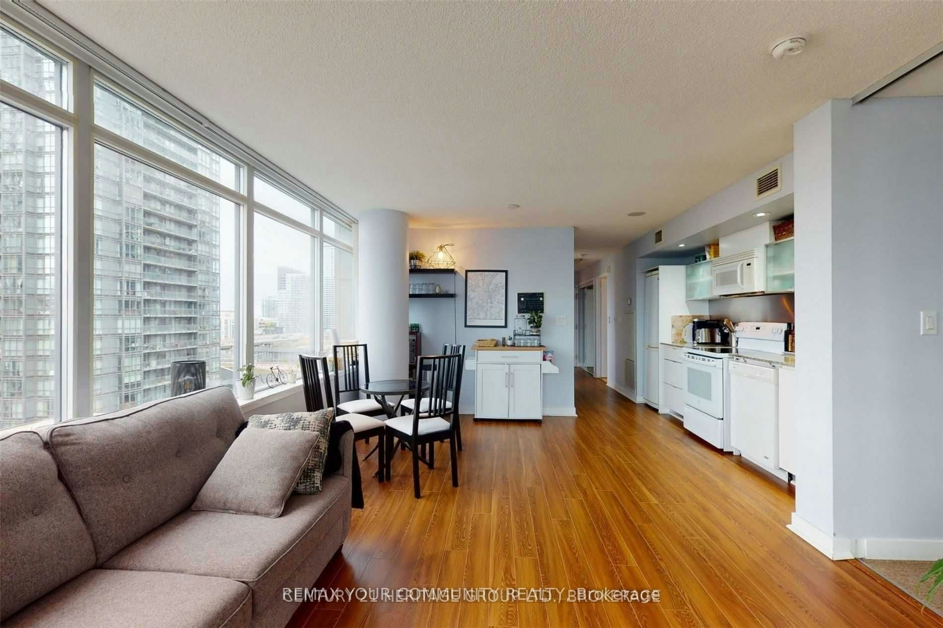 919-4k Spadina Avenue, Toronto, ON, M5V 3Y9 - 9