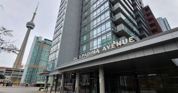 919-4k Spadina Avenue, Toronto, ON, M5V 3Y9 - 4