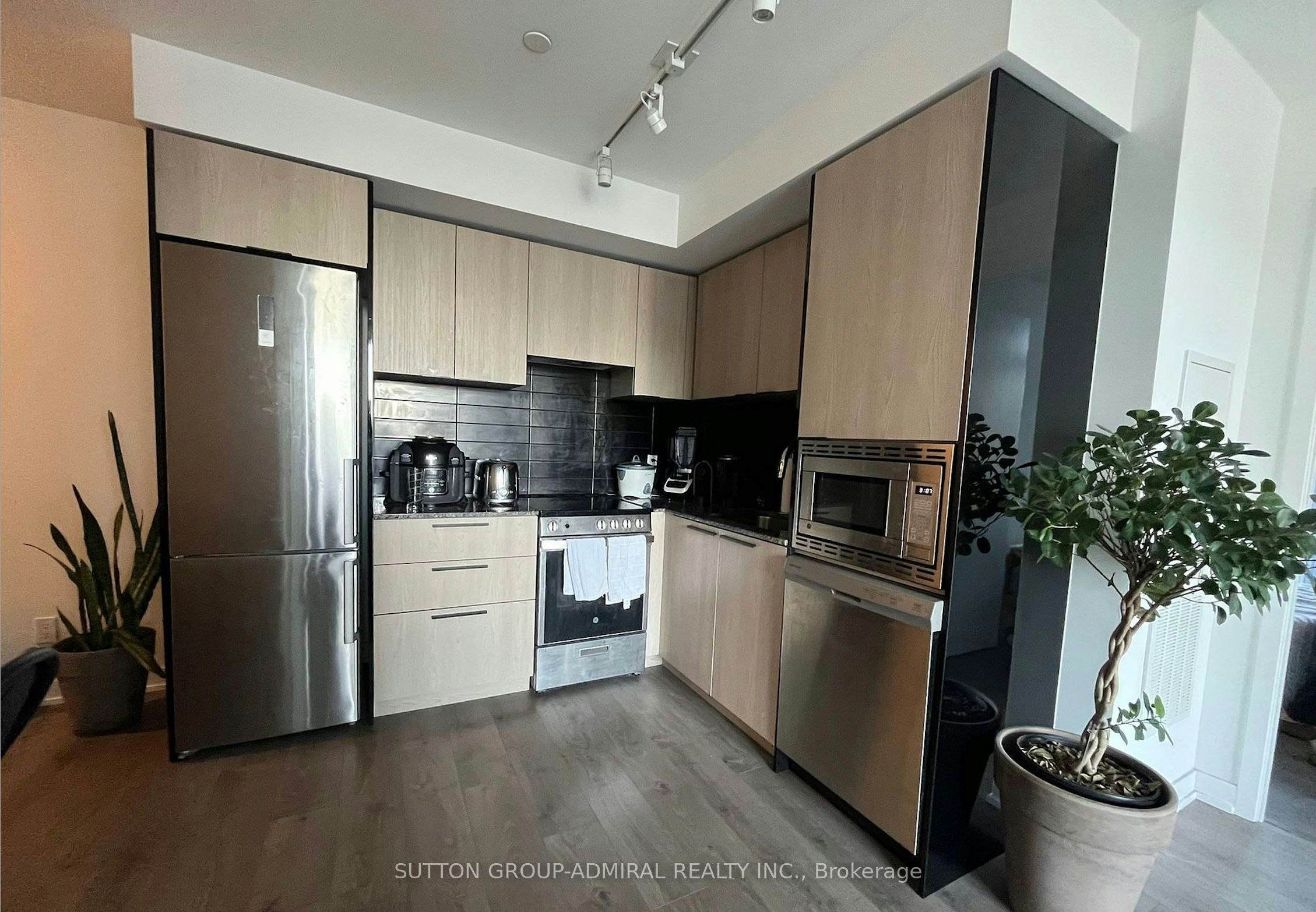 812-501 Yonge Street, Toronto, ON, M4Y 1Y3 - 2