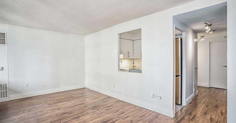 1011-720 Spadina Avenue, Toronto, ON, M5S 2T9 - 9