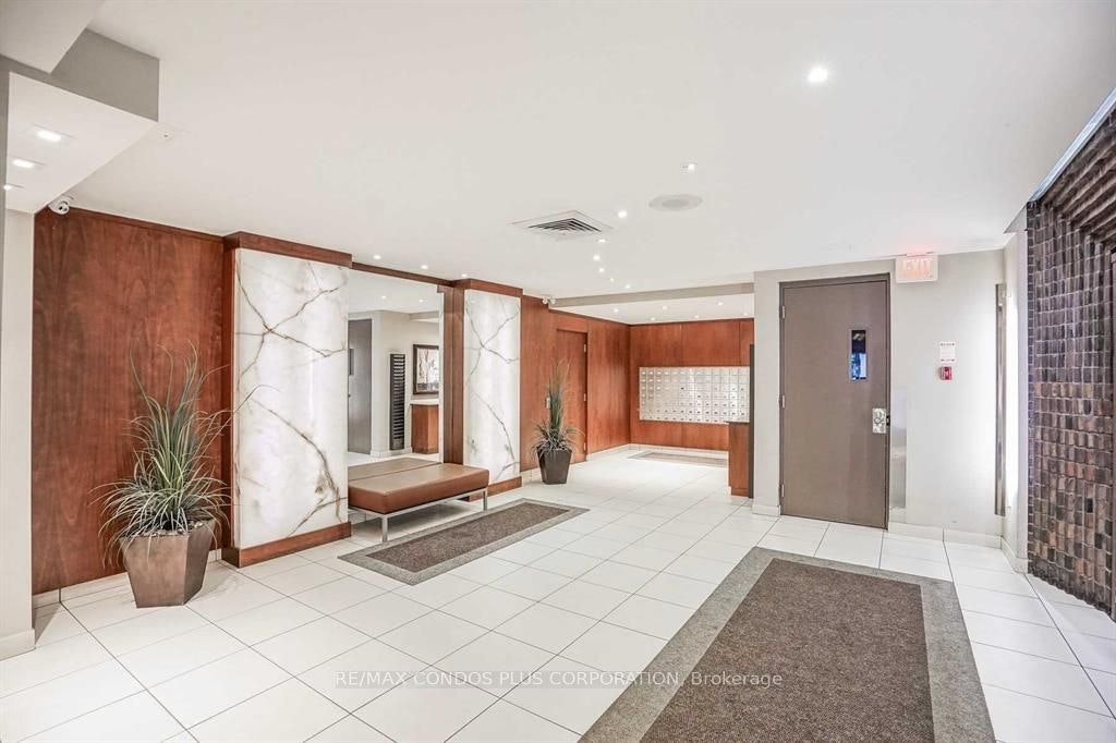1011-720 Spadina Avenue, Toronto, ON, M5S 2T9 - 23