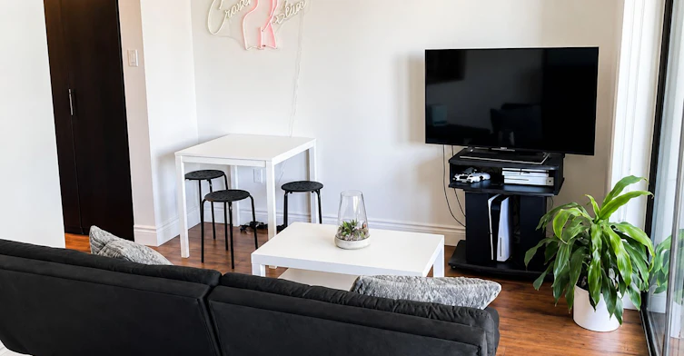 1011-720 Spadina Avenue, Toronto, ON, M5S 2T9 - 4