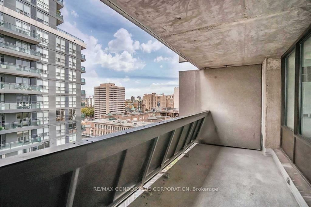 1011-720 Spadina Avenue, Toronto, ON, M5S 2T9 - 17