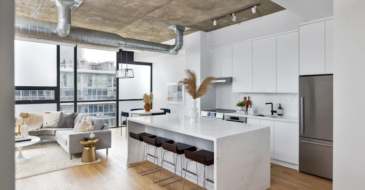 Ph1011-60 Bathurst Street, Toronto, ON, M5V 2P4 - 8
