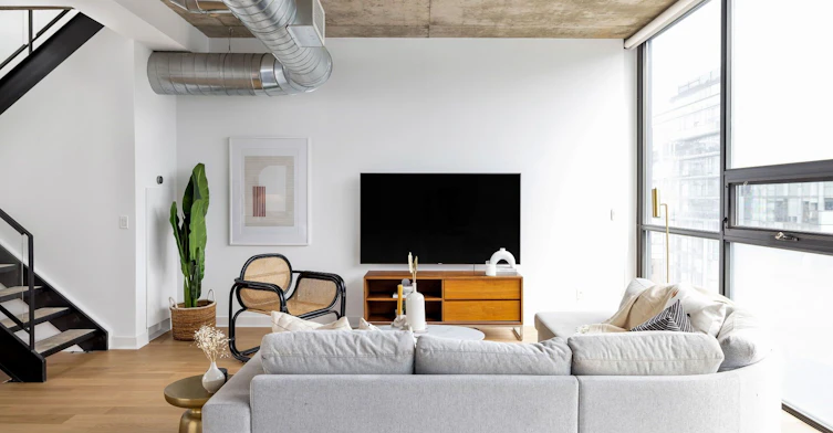 Ph1011-60 Bathurst Street, Toronto, ON, M5V 2P4 - 2