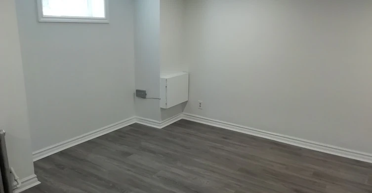 Lower-10 Ulster Street, Toronto, ON, M5S 1E2 - 11