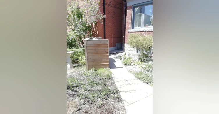 Lower-10 Ulster Street, Toronto, ON, M5S 1E2 - 2