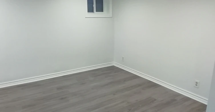 Lower-10 Ulster Street, Toronto, ON, M5S 1E2 - 10