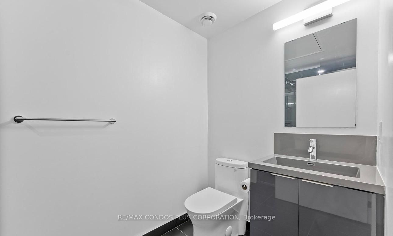 1129-230 Simcoe Street, Toronto, ON, M5T 0G7 - 15