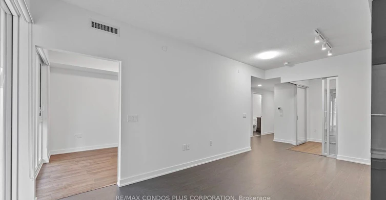 1129-230 Simcoe Street, Toronto, ON, M5T 0G7 - 6
