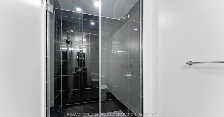 1129-230 Simcoe Street, Toronto, ON, M5T 0G7 - 13