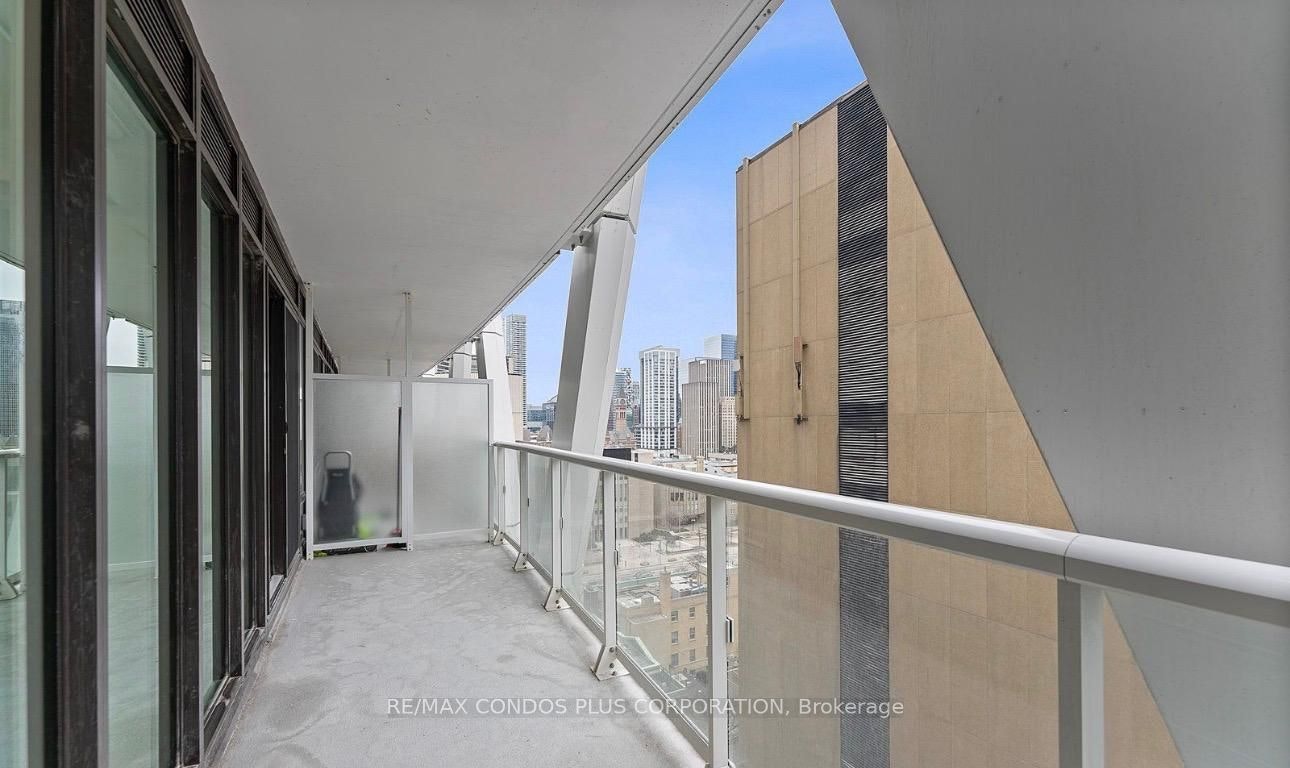 1129-230 Simcoe Street, Toronto, ON, M5T 0G7 - 17
