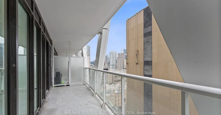 1129-230 Simcoe Street, Toronto, ON, M5T 0G7 - 17