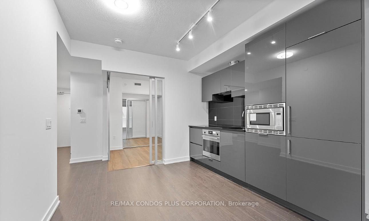 1129-230 Simcoe Street, Toronto, ON, M5T 0G7 - 5