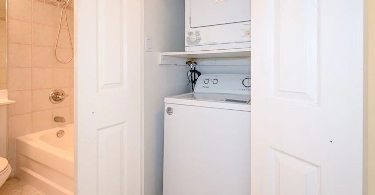 202-109 Front Street E, Toronto, ON, M5A 4P7 - 10