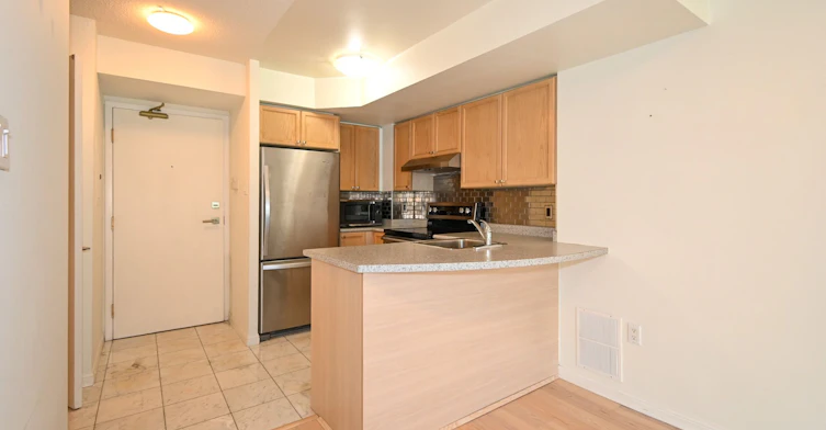 202-109 Front Street E, Toronto, ON, M5A 4P7 - 6