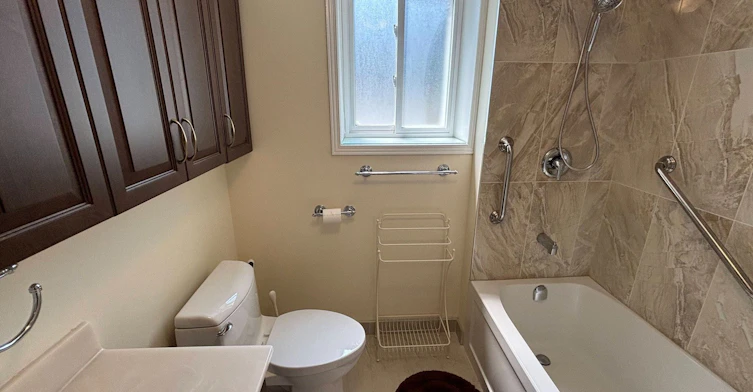 Bsmt-695 Glencairn Avenue, Toronto, ON, M6B 1Z8 - 14