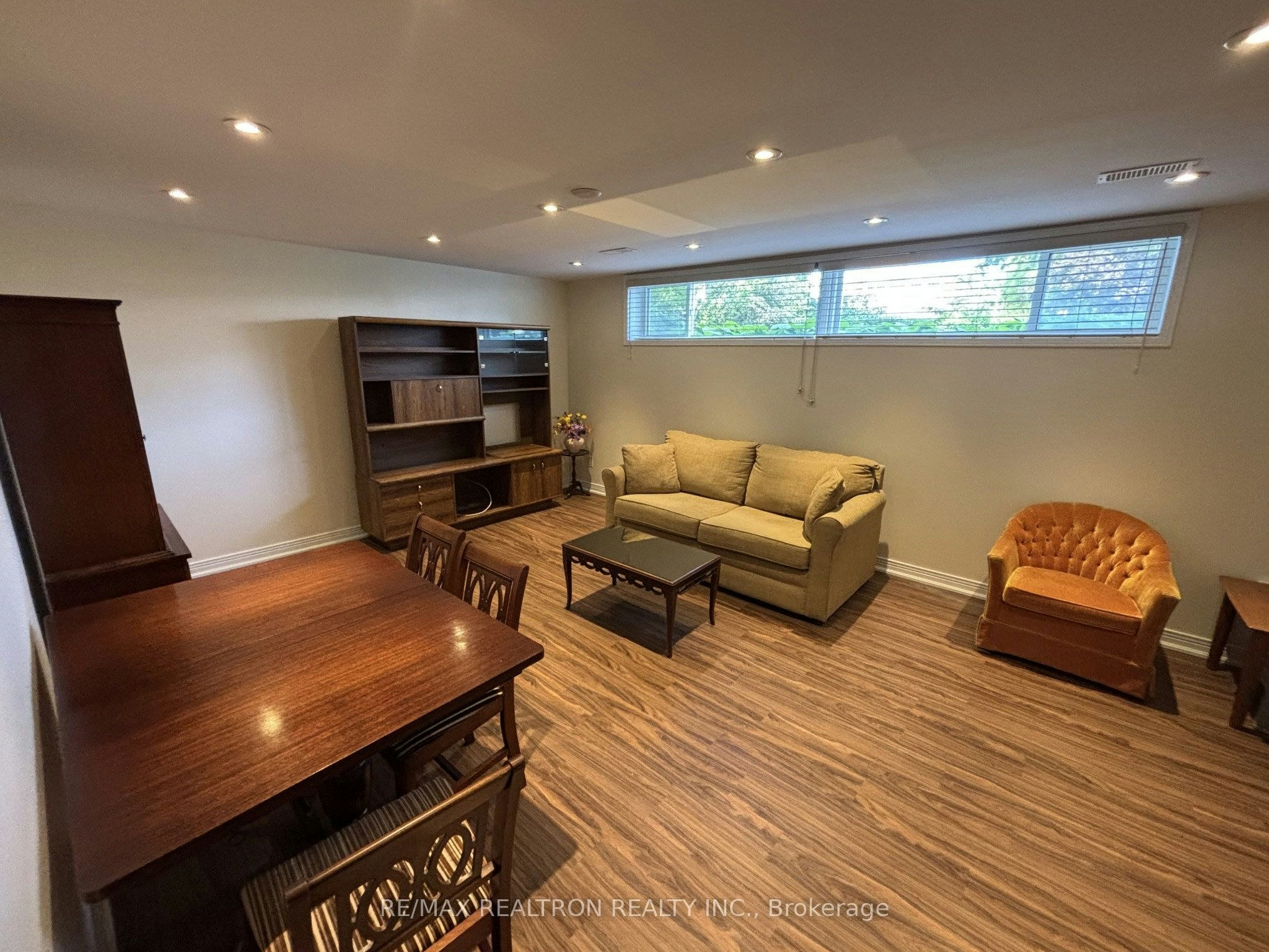 Bsmt-695 Glencairn Avenue, Toronto, ON, M6B 1Z8 - 4